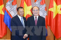 Presidente de Senado de Cambodia inicia visita a Vietnam