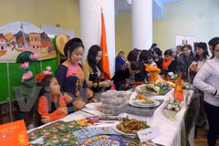 Vietnam asiste a festival asiático cultural y gastronómico en Ucrania