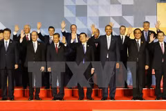 Presidente vietnamita conversa con diversos líderes mundiales en Filipinas