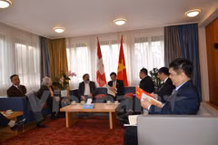 Delegación partidista vietnamita concluye visita de trabajo en Suiza