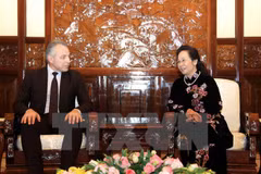 Vicepresidenta vietnamita recibe a delegación sindical de Belarús