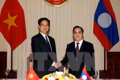 Visita del premier a Laos contribuye a robustecer nexos bilaterales