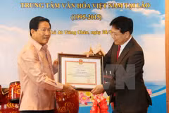 Celebran 20 años de Centro Cultural de Vietnam en Laos
