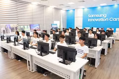 El NIC y la empresa Samsung Vietnam inician el programa de desarrollo de talento tecnológico. (Fuente: Nhan Dan)