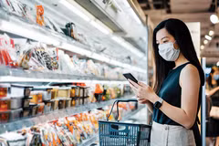 Cambio de hábitos de consumidores remodela mercado minorista en Vietnam
