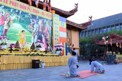 [Video] Vietnam celebra Vesak de forma solemne y segura en el contexto de COVID-19