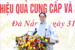 El primer ministro vietnamita, Pham Minh Chinh, habla en el evento. (Fuente:VNA)