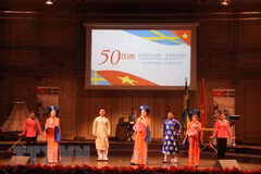 Conmemoran 50 aniversario de relaciones diplomáticas Vietnam-Suecia
