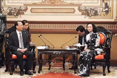 Proyectan Ciudad Ho Chi Minh y la localidad china de Chongqing ampliar vínculos de cooperación 