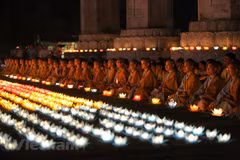 Efectúan en Vietnam oración por la paz mundial en ocasión del Día de Vesak 