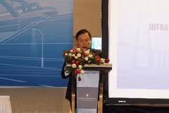 Intercambian en Vietnam experiencias sobre gestión de recursos para desarrollo infraestructural