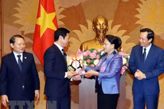 Resalta máxima legisladora vietnamita asistencia de comunidad empresarial a actividades caritativas