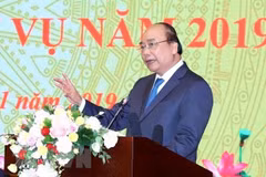 Premier vietnamita urge a impulsar tecnología de información y comunicación 