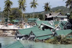 Conmemoran a víctimas de tsunami en Tailandia en 2004