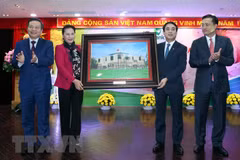 Recomienda presidenta del Parlamento de Vietnam orientaciones para importantes instituciones 