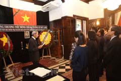  Abren en Argentina libro de condolencias en honor al expresidente vietnamita Le Duc Anh 