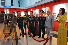 Resalta exposición en Vietnam los aportes de los combatientes de la Ruta Truong Son