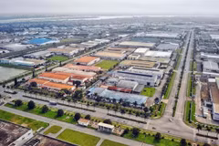 Vietnam averigua progreso de zonas industriales con grandes proyectos electrónicos 