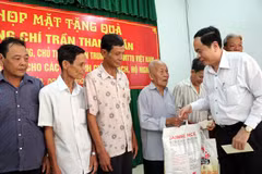 Destacan aportes de vietnamitas en ultramar al desarrollo de país de origen
