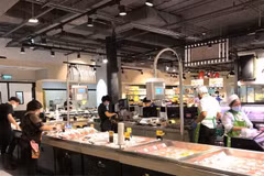 Tailandia reabre centros comerciales y tiendas de conveniencia