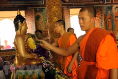 Provincia vietnamita visita a comunidad Khmer en ocasión de su fiesta tradicional