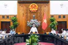 Premier vietnamita insta a revisar aumentos en la factura de electricidad de los hogares