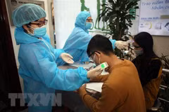 Suspende Hanoi servicios de clínicas privadas para frenar expansión de COVID-19