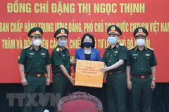 Anima vicepresidenta de Vietnam a fuerzas pioneras en batalla antipandémica