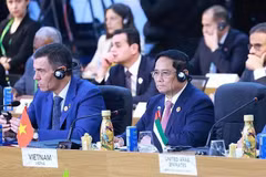 El primer ministro asiste en la sesión sobre la erradicación del hambre y pobreza de la Cumbre del G20 (Fuente: VNA)