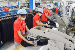 Producción de prendas de vestir para exportación en Corporation Textil May 10 (Foto: hanoimoi.vn)