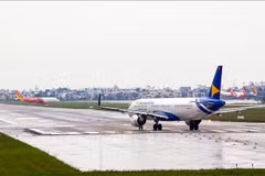 Suspenden temporalmente las operaciones en el Aeropuerto Internacional de Da Nang debido a la tormenta TRAMI. (Fuente: VNA)