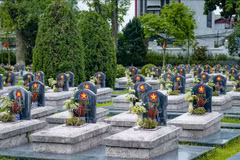 Cementerio de los Mártires de Dien Bien recibe significativas visitas en mayo