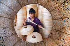 Aldeas de oficios tradicionales de Vietnam enfrentan dificultades en era de la revolución industrial 