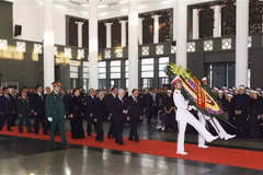 [Fotos] Vietnam rinde homenaje a Do Muoi, exsecretario general del Partido Comunista de Vietnam