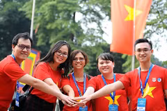 Jóvenes intelectuales vietnamitas se unen para promover el desarrollo nacional