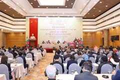 Informan a diplomáticos extranjeros sobre XIII Congreso Nacional del Partido Comunista de Vietnam
