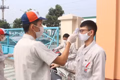 Exigen evitar propagación de COVID-19 en zonas industriales de Vietnam