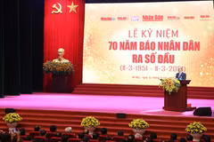 Primer ministro de Vietnam resalta el empeño del periódico Nhan Dan