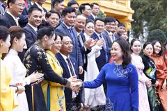 Instan a empresarios jóvenes a mejorar potencial económico de Vietnam 
