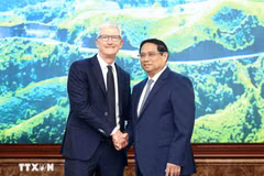 Pham Minh Chinh recibe al director ejecutivo de Apple Tim Cook