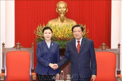 Dirigente vietnamita recibe a ministra de Justicia de China