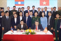 Localidades vietnamita y laosiana fomenten cooperación fronteriza