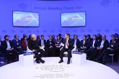 Efectúan diálogo sobre visión global de Vietnam en Davos