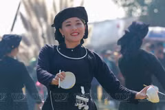 Visiten ferias periódicas de zonas montañosas en Hanoi
