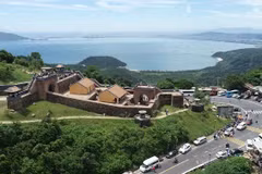 La Puerta de Hai Van está abierto para recibir a los visitantes