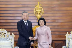 El presidente vietnamita, To Lam, se reunió hoy en esta capital con la titular de la Asamblea Nacional camboyana, Khuon Sudary. (Fuente: VNA)