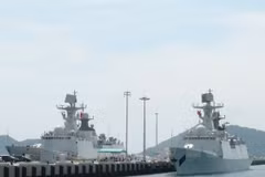 Flotilla de la Armada de China visita puerto marítimo de Ho Chi Minh