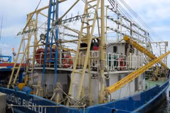 Premier vietnamita exige investigación sobre construcción de pesqueros de baja calidad