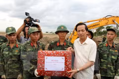 Recuerdan en Vietnam a los soldados caídos por la Patria 
