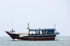 Malasia endurece medidas contra pescadores extranjeros ilegales 